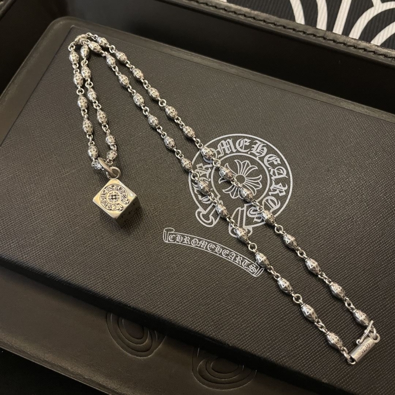 Ch**me He**ts necklaces